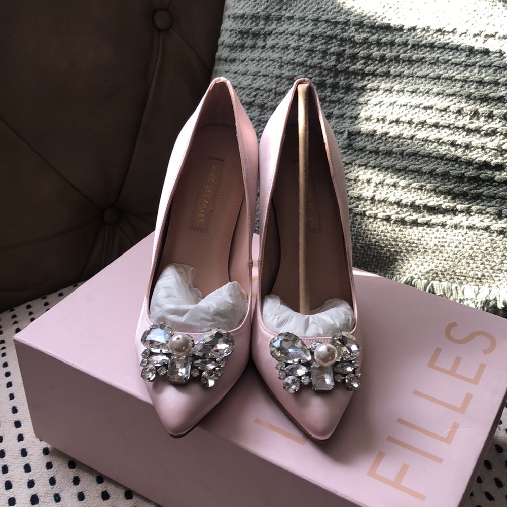Avec Les Filles pink Satin jewel pumps heels